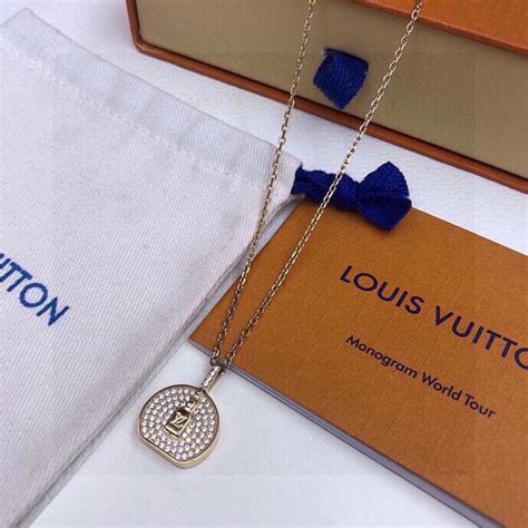 m61085 louis vuitton necklace|louis vuitton pendants for women.